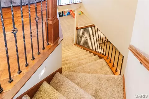 Entry Way - 2 Thornaby Rd, Hannibal, MO 63401 photo 3 of 3