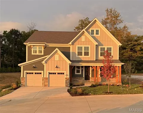 12305 Wildlife Trl, Town And Country, MO 63141