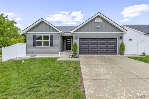 625 Lind Rd, Saint Louis, MO 63125