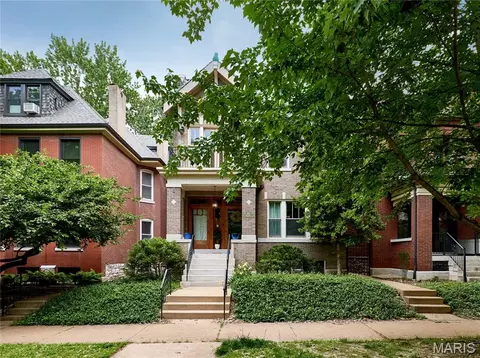3863 Utah Pl, Saint Louis, MO 63116