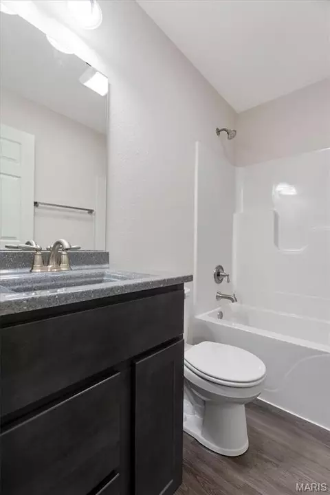 Bath - 25 Milanna Dr, Arnold, MO 63010 photo 2 of 2