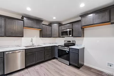 Kitchen - 25 Milanna Dr, Arnold, MO 63010 photo 3 of 3