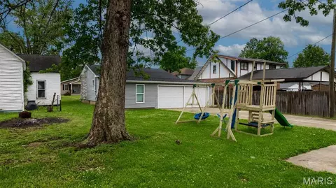 Exterior - 219 W Davidson Ave, Chaffee, MO 63740 photo 3 of 4