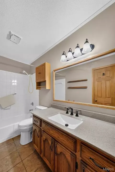 Bath - 85 Spring Branch Rd, Troy, MO 63379 photo 1 of 2