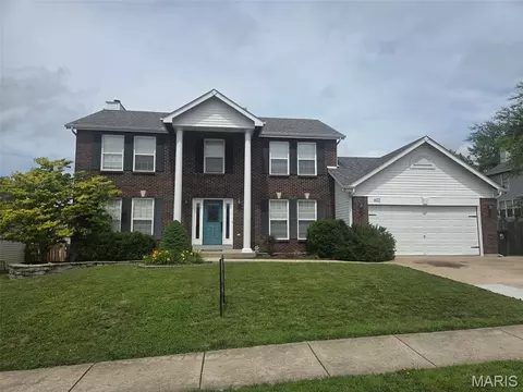 602 Autumn Creek Dr, Wentzville, MO 63385