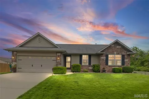 6604 Arriva Dr, O'fallon, IL 62269