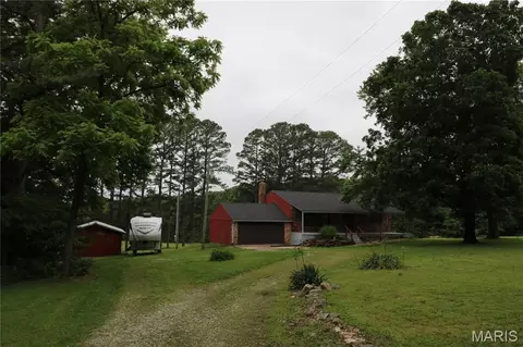 1152 Nixon School Rd, Leasburg, MO 65535