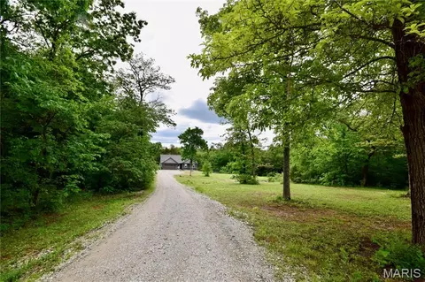 10347 Buck Run Dr, Cadet, MO 63630