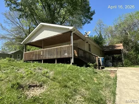 2204 Amelia St, Alton, IL 62002