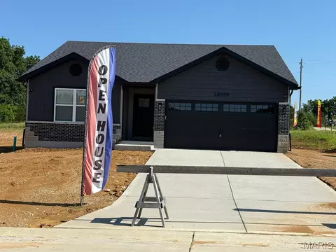 1173 Marathon Dr, Foristell, MO 63348