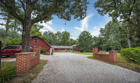 Exterior - 21482 Teardrop Rd, Devils Elbow, MO 65457 photo 2 of 17
