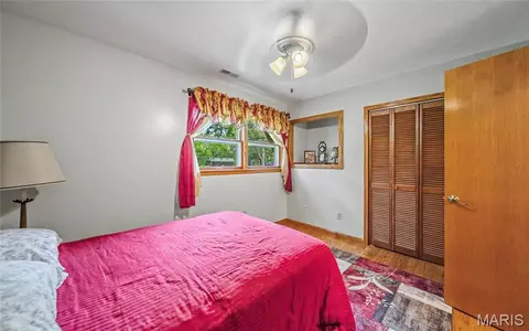 Bedroom - 21482 Teardrop Rd, Devils Elbow, MO 65457 photo 1 of 8