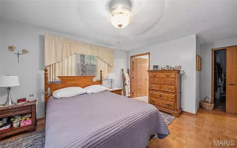 Bedroom - 21482 Teardrop Rd, Devils Elbow, MO 65457 photo 8 of 8