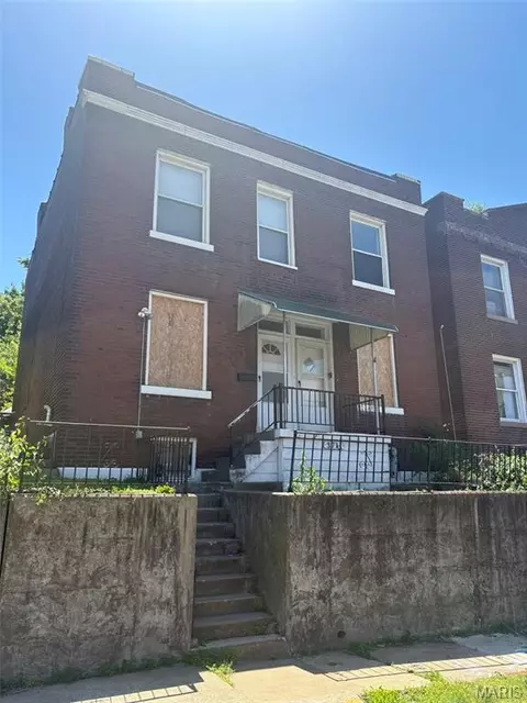 3710 S Broadway, Saint Louis, MO 63118