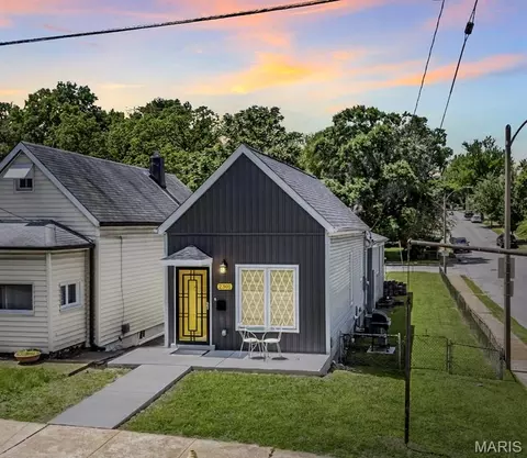 2301 Sulphur Ave, Saint Louis, MO 63139