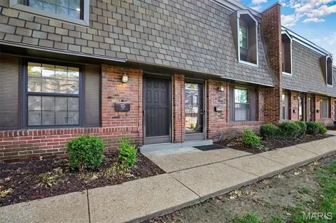 4234 Burnett Walk, Mehlville, MO 63125