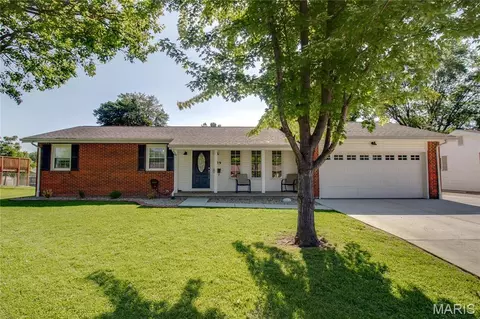 429 Texas Blvd, Bethalto, IL 62010