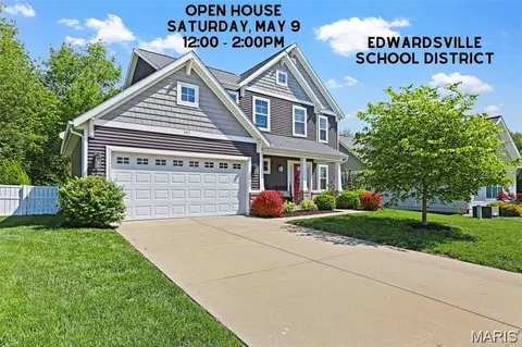 3413 Maple Ridge Dr, Wood River, IL 62095