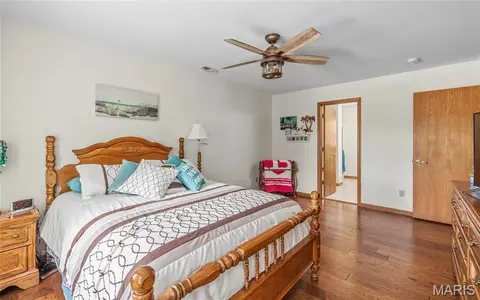 Bedroom - 129 Sangre De Cristo, Sullivan, MO 63080 photo 4 of 4