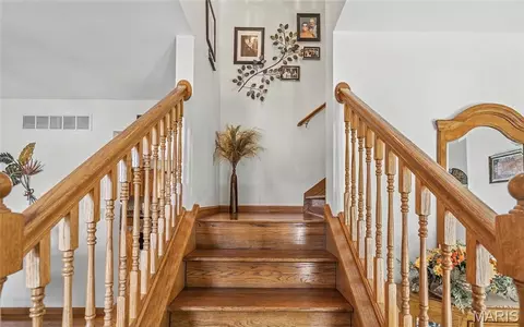 Entry Way - 129 Sangre De Cristo, Sullivan, MO 63080 photo 2 of 4