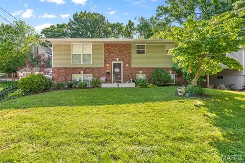 712 N Morrison Ave, Collinsville, IL 62234