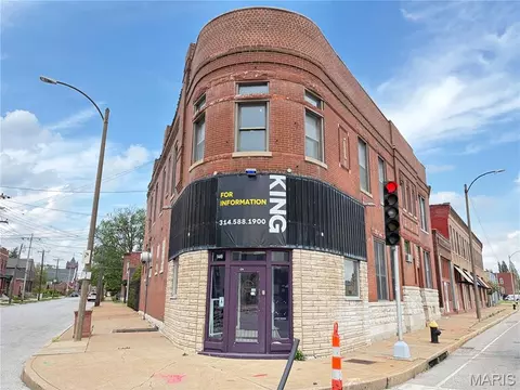1449 S Vandeventer Ave, Saint Louis, MO 63110