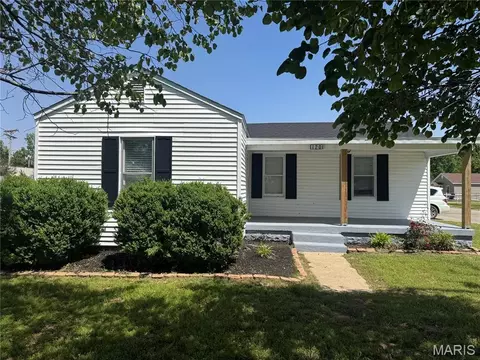 120 Broadway St, Sikeston, MO 63801