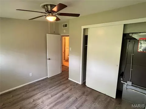 Bedroom - 6604 Graybirch Dr, Berkeley, MO 63134 photo 2 of 8