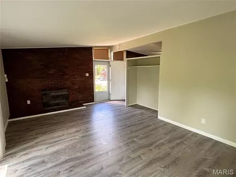Living - 6604 Graybirch Dr, Berkeley, MO 63134 photo 2 of 5
