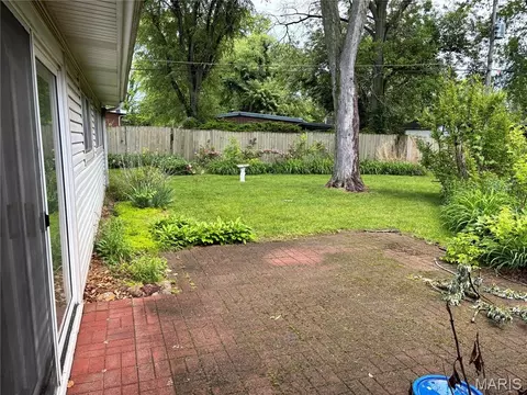 Exterior - 6604 Graybirch Dr, Berkeley, MO 63134 photo 5 of 15