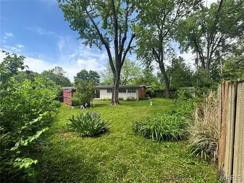 Exterior - 6604 Graybirch Dr, Berkeley, MO 63134 photo 6 of 15