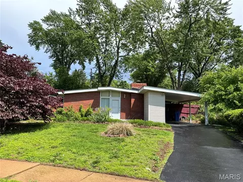 Exterior - 6604 Graybirch Dr, Berkeley, MO 63134 photo 3 of 15