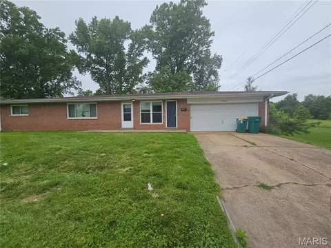 9503 Yorktown Dr, Saint Louis, MO 63137