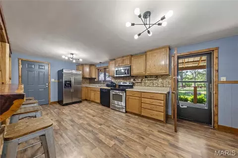 Kitchen - 18480 State Route O, Rolla, MO 65401 photo 2 of 3
