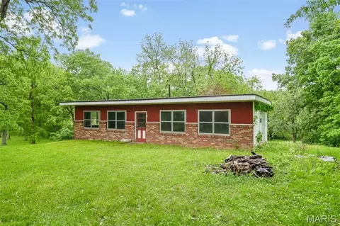 Exterior - 115 Echo Ln, Bethalto, IL 62010 photo 5 of 5