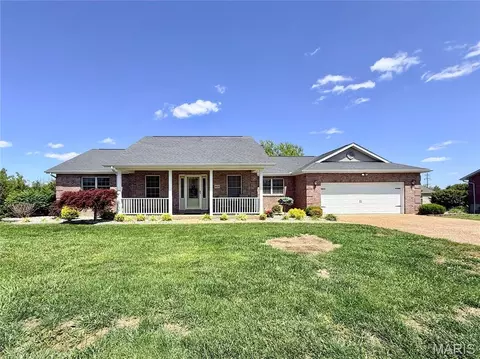 1608 Dogwood Ct, Perryville, MO 63775