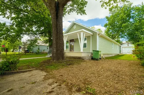 Exterior - 1505 Leroy St, Rolla, MO 65401 photo 5 of 8
