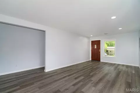 Living - 1505 Leroy St, Rolla, MO 65401 photo 1 of 4