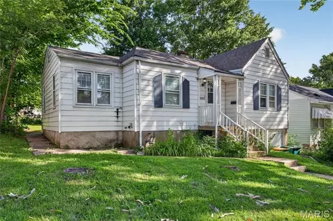 5333 Olene Dr, Saint Louis, MO 63121