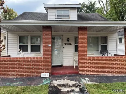 7008 Garesche Ave, Jennings, MO 63136