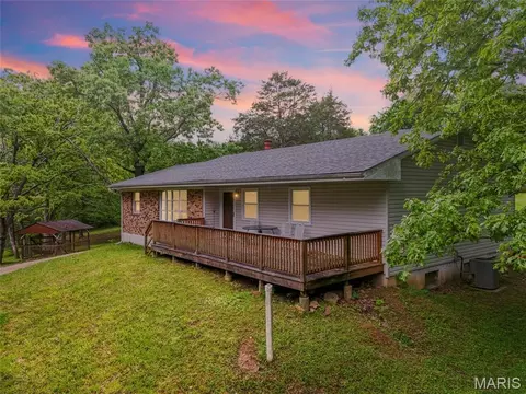 5436 Grosswiler Ln, Hillsboro, MO 63050