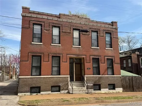 1211 Victor St, Saint Louis, MO 63104