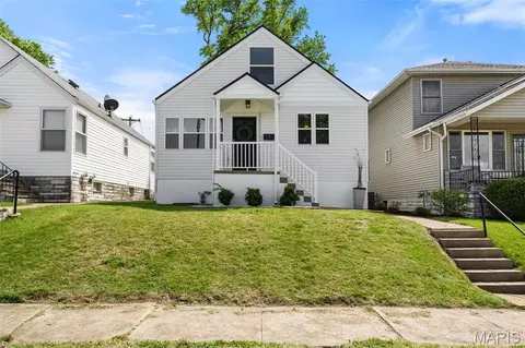 5620 Bischoff Ave, Saint Louis, MO 63110