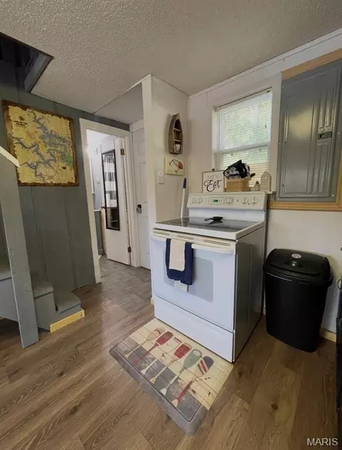 Kitchen - 1142 Cedar Ridge Cir, Roach, MO 65787 photo 2 of 2