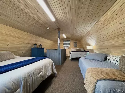 Bedroom - 1142 Cedar Ridge Cir, Roach, MO 65787 photo 1 of 4