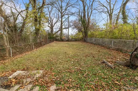 2152 Erick Ave, Saint Louis, MO 63121 photo 6