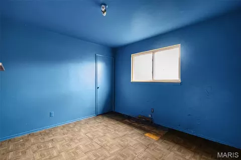 2152 Erick Ave, Saint Louis, MO 63121 photo 2