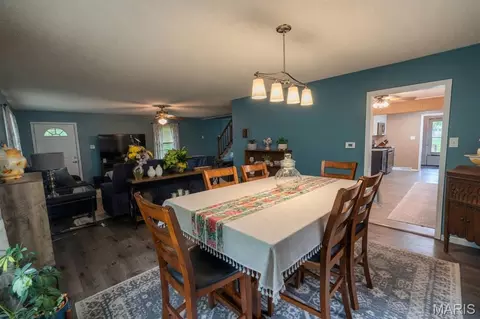 Dining - 407 E Spruce St, Gillespie, IL 62033 photo 1 of 1