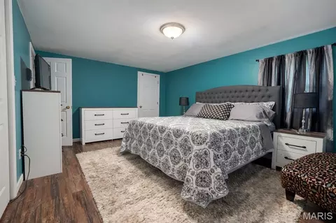 Bedroom - 407 E Spruce St, Gillespie, IL 62033 photo 2 of 2