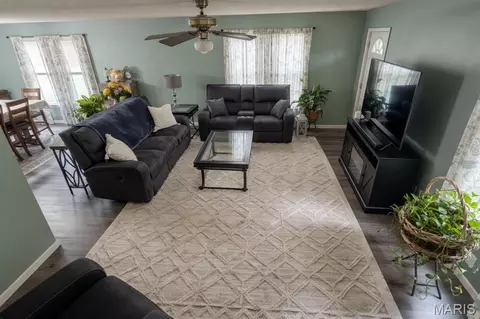 Other - 407 E Spruce St, Gillespie, IL 62033 photo 3 of 7